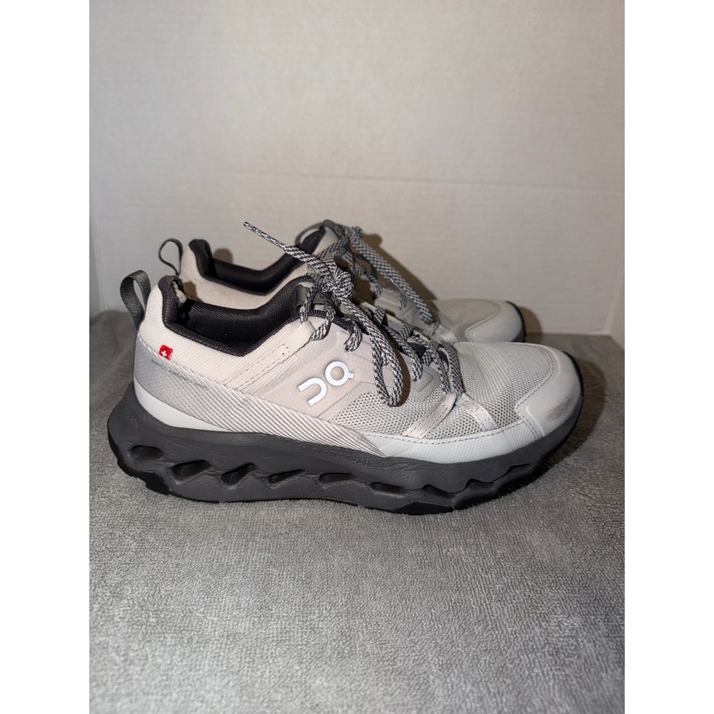 Women's On Cloud Shoes Size 6.5